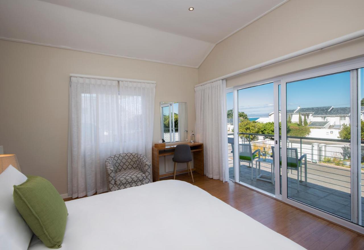 Bamboo Guest House Херманус Екстериор снимка