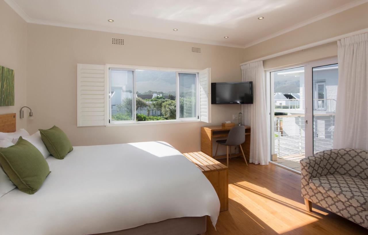 Bamboo Guest House Херманус Стая снимка