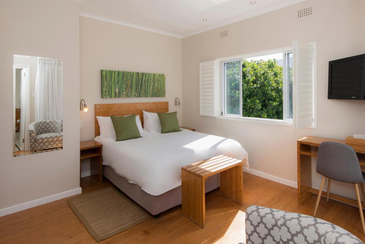 Bamboo Guest House Херманус Екстериор снимка